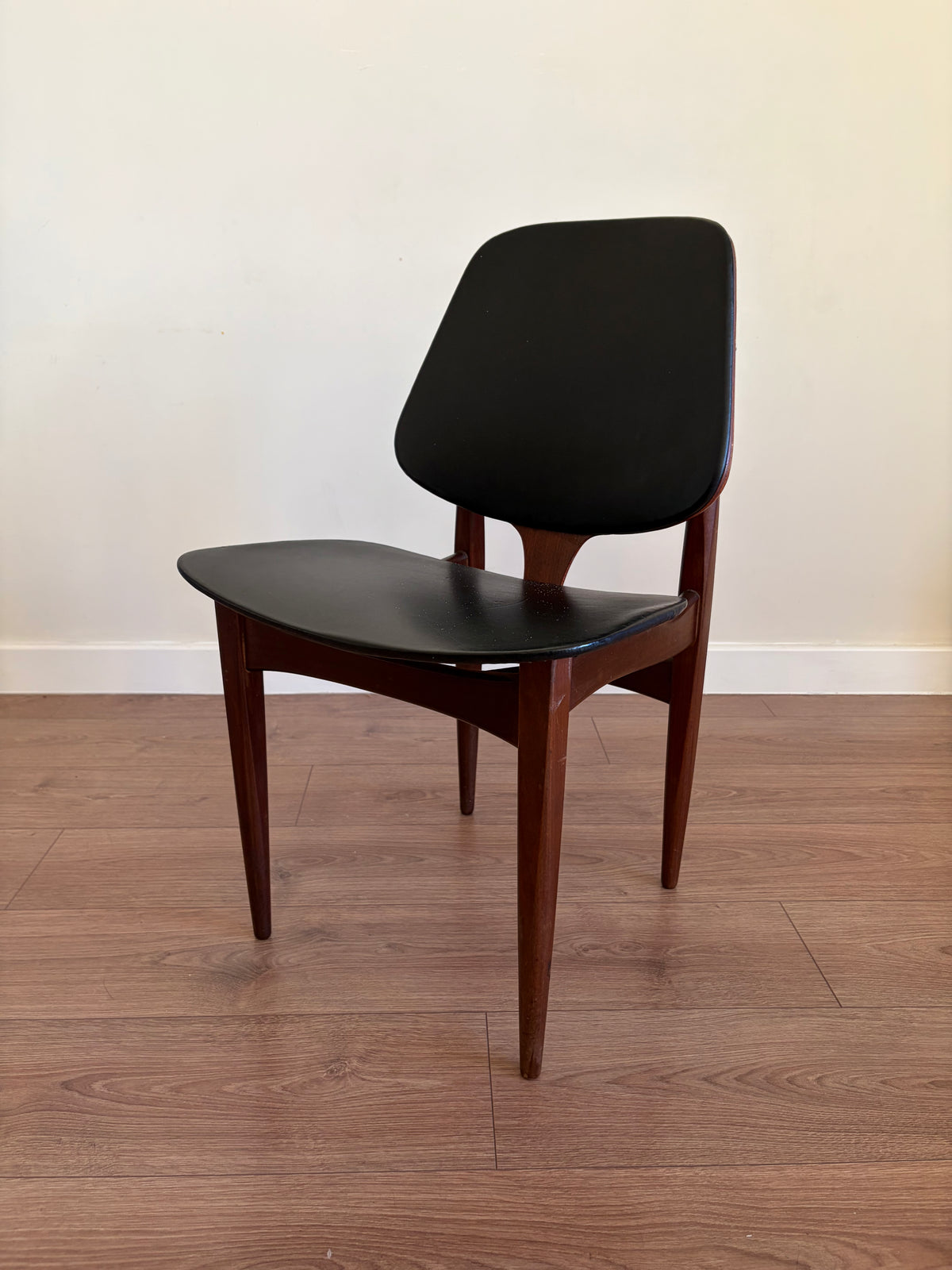 Four Elliots of Newbury Mid Century Modern Black Teak Dining Chairs Refurbished in Excellent Condition