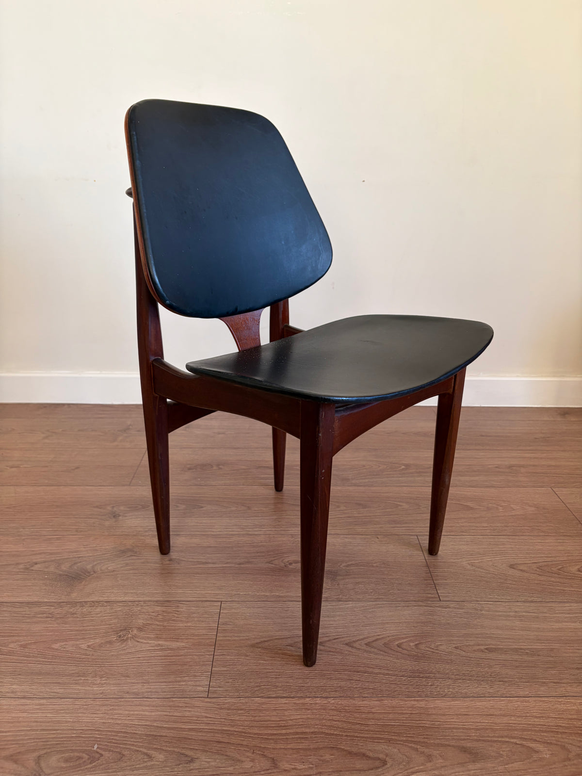 Four Elliots of Newbury Mid Century Modern Black Teak Dining Chairs Refurbished in Excellent Condition
